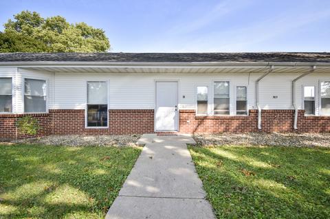 303 Bryon Row St, Mansfield, IL 61854 photo 5