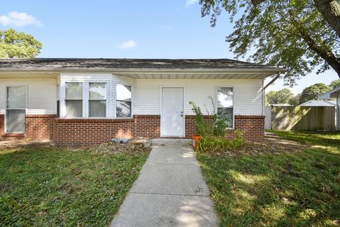 303 Bryon Row St, Mansfield, IL 61854 photo 3