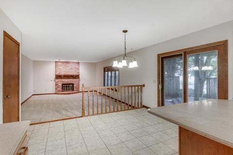 321 Reitan Rd, Normal, IL 61761 photo 7