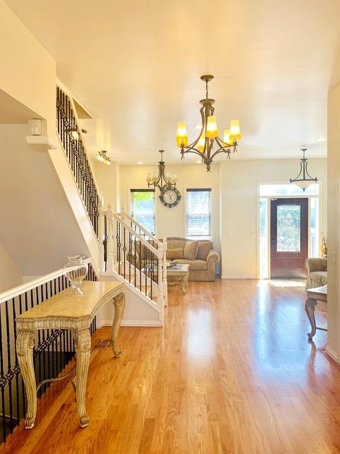 600 E Bowen Ave, Chicago, IL 60653 photo 8