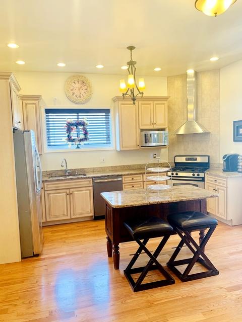 600 E Bowen Ave, Chicago, IL 60653 photo 7