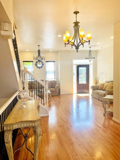 600 E Bowen Ave, Chicago, IL 60653 photo 9