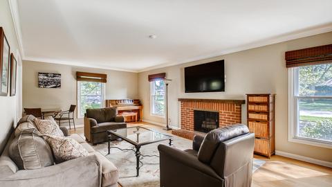 205 E Thompson Dr, Wheaton, IL 60189 photo 14