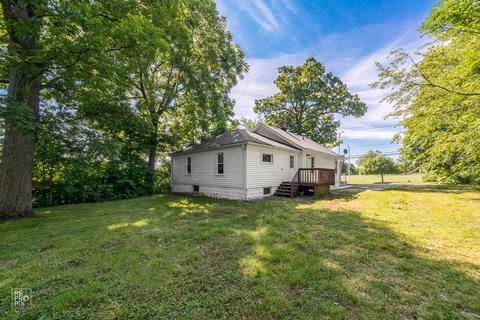 321 Sullivan Rd, Aurora, IL 60506 photo 9