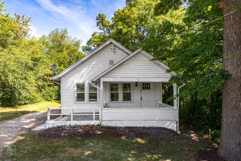 321 Sullivan Rd, Aurora, IL 60506 photo 1