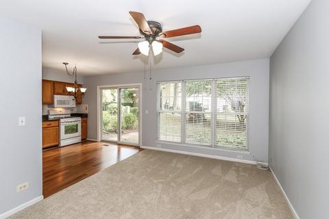 689 Bent Ridge Ln, Elgin, IL 60120 photo 13