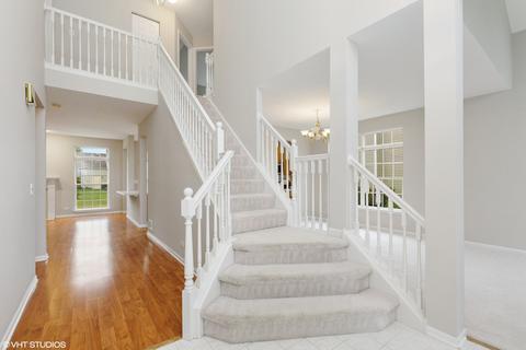 1975 Westridge Blvd, Bartlett, IL 60103 photo 6