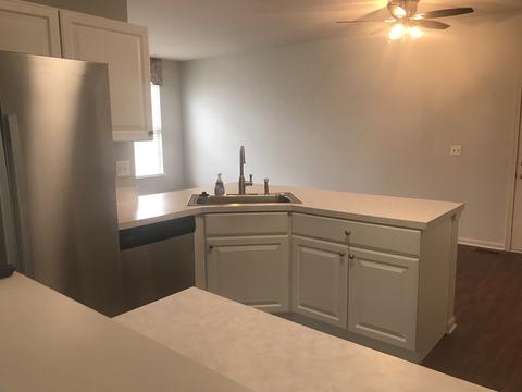 612 Howard Ave, East Dundee, IL 60118 photo 5