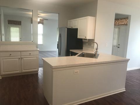 612 Howard Ave, East Dundee, IL 60118 photo 7