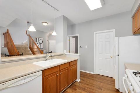 24218 Walnut Cir, Plainfield, IL 60585 photo 9