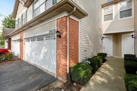 24218 Walnut Cir, Plainfield, IL 60585 photo 2