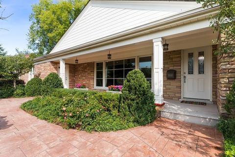 1020 Forestview Ln, Glenview, IL 60025 photo 2