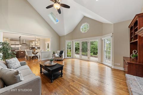 1404 Glencoe St, Wheaton, IL 60187 photo 13