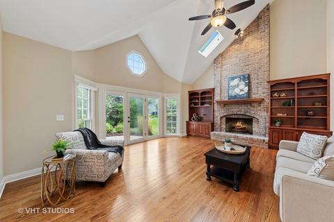 1404 Glencoe St, Wheaton, IL 60187 photo 12
