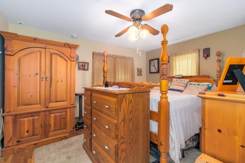 732 E North St, Morris, IL 60450 photo 10