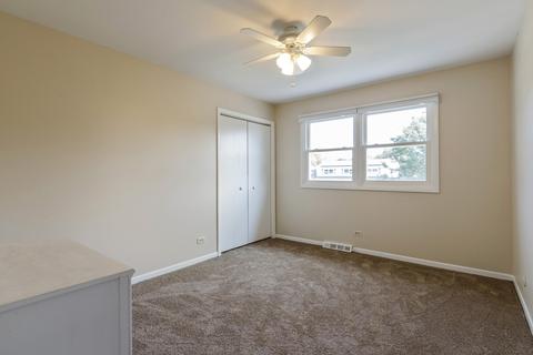 44 Marina Dr, Des Plaines, IL 60016 photo 16