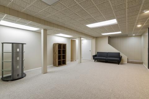 44 Marina Dr, Des Plaines, IL 60016 photo 20