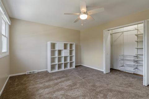 44 Marina Dr, Des Plaines, IL 60016 photo 15