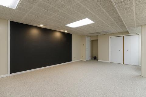 44 Marina Dr, Des Plaines, IL 60016 photo 21
