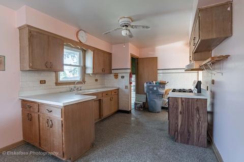 7206 Thomas Ave, Bridgeview, IL 60455 photo 3