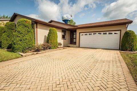 1740 Chestnut Ln, Hoffman Estates, IL 60192 photo 2