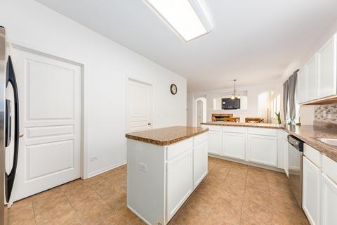25238 Soldier Ct, Plainfield, IL 60544 photo 8