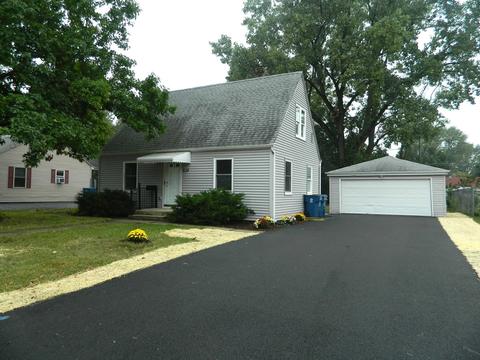 1817 Wilcox St, Crest Hill, IL 60403 photo 4
