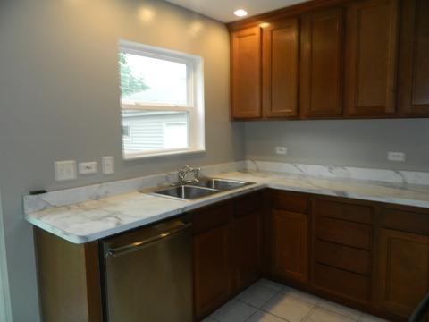 1817 Wilcox St, Crest Hill, IL 60403 photo 9