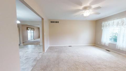 695 E Bodman St, Bement, IL 61813 photo 2