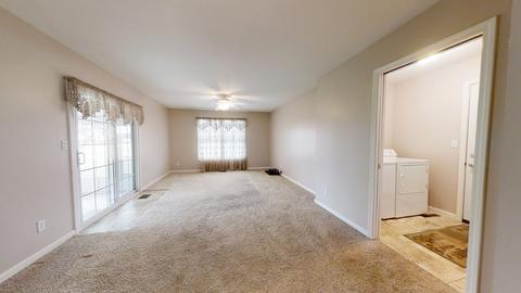 695 E Bodman St, Bement, IL 61813 photo 4