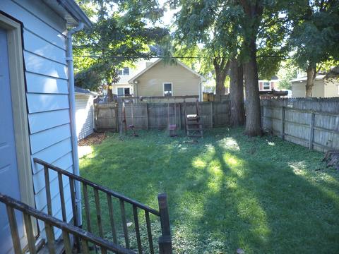 216 Willard Ave, Bloomington, IL 61701 photo 9