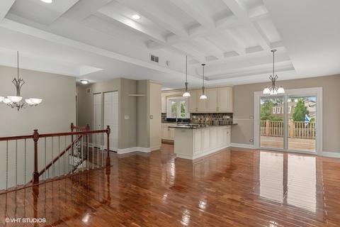 3931 Whispering Trails Dr, Hoffman Estates, IL 60192 photo 5