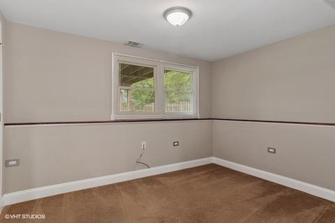 3931 Whispering Trails Dr, Hoffman Estates, IL 60192 photo 13