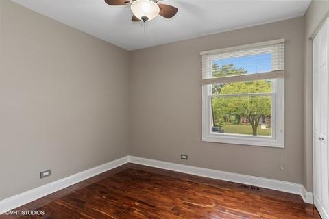 3931 Whispering Trails Dr, Hoffman Estates, IL 60192 photo 11
