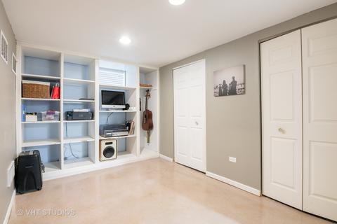 923 N Main St, Wheaton, IL 60187 photo 26