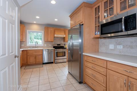 923 N Main St, Wheaton, IL 60187 photo 11