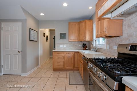 923 N Main St, Wheaton, IL 60187 photo 13