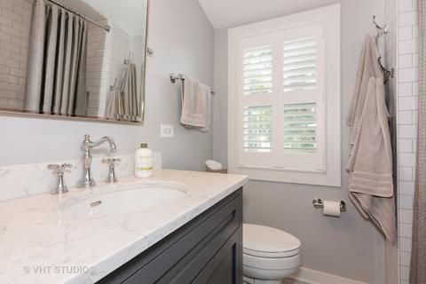 923 N Main St, Wheaton, IL 60187 photo 22