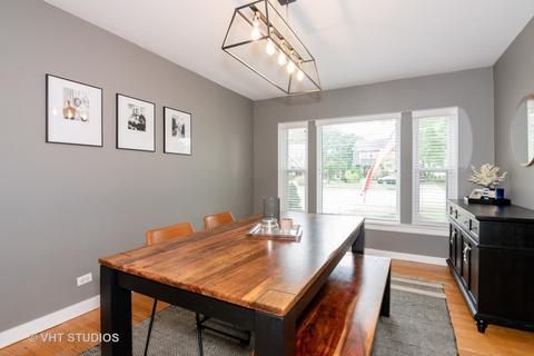 923 N Main St, Wheaton, IL 60187 photo 9