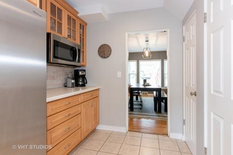923 N Main St, Wheaton, IL 60187 photo 10