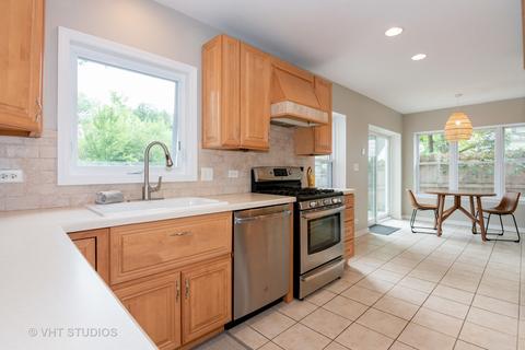 923 N Main St, Wheaton, IL 60187 photo 12