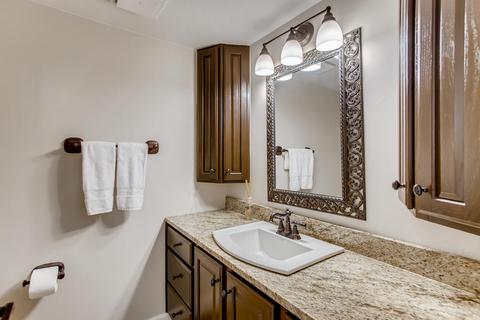 2328 Appleby Dr, Wheaton, IL 60187 photo 15