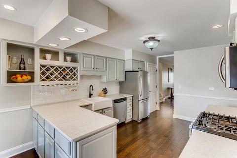 2328 Appleby Dr, Wheaton, IL 60187 photo 9