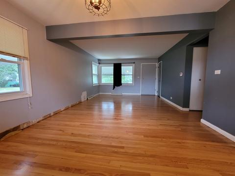 29 S Joyce Ln, Addison, IL 60101 photo 3