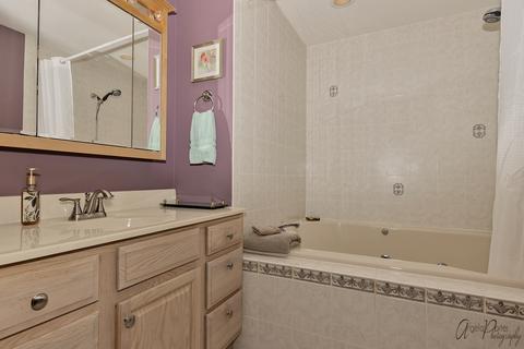 35781 N Laurel Ave, Ingleside, IL 60041 photo 16