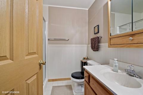 5424 Glenbrook Trl, Mchenry, IL 60050 photo 8