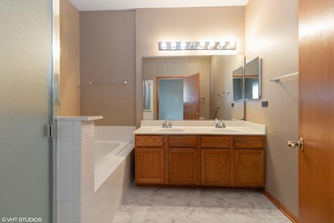 20932 W Spruce Ln, Plainfield, IL 60544 photo 12