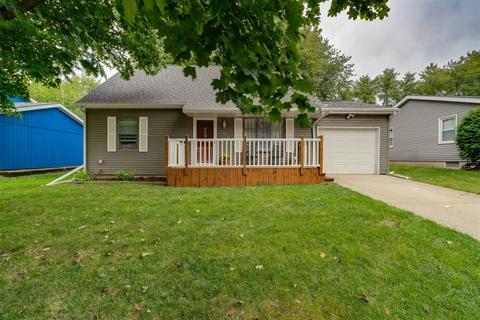 1704 Johnson Dr, Normal, IL 61761 photo 1