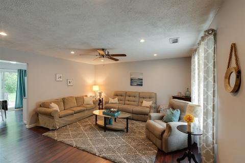 1704 Johnson Dr, Normal, IL 61761 photo 4