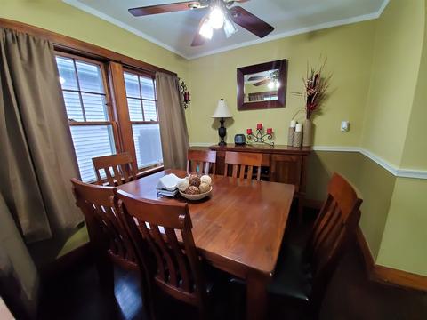 24 S Worth Ave, Elgin, IL 60123 photo 7